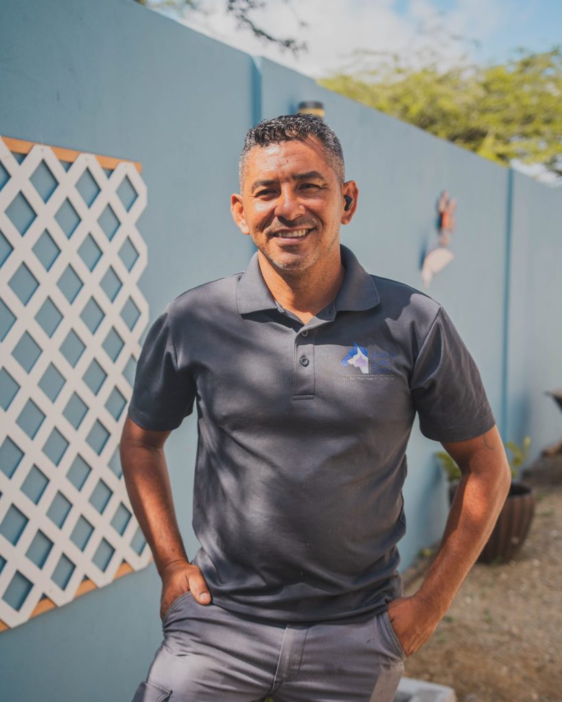 Junior Escalante, maintenance technician at Animal Care Clinic Aruba